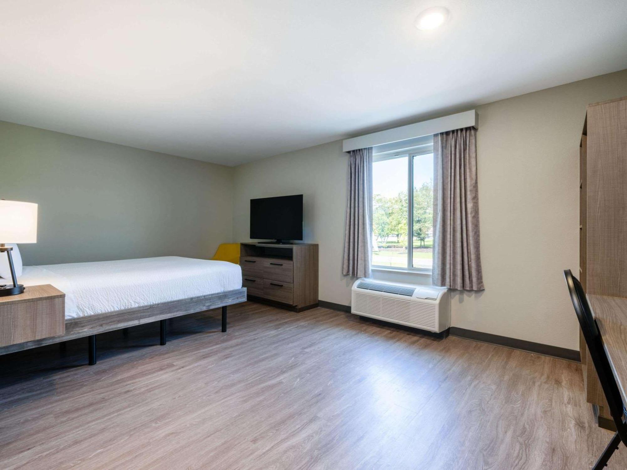 Echo Suites Extended Stay By Wyndham Indianapolis Ameriplex Exterior foto